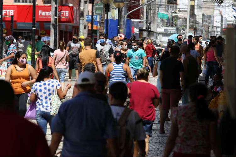 Movimento no Centro de Fortaleza