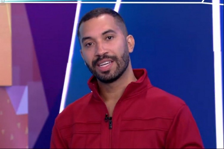 O ex-bbb comentou sobre o assunto no programa Plantão BBB. logo após sua saída da casa