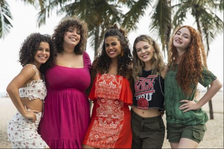 Tudo igual...SQN: o elenco da série da Disney conta com alguns nomes já conhecidos pelo público juvenil