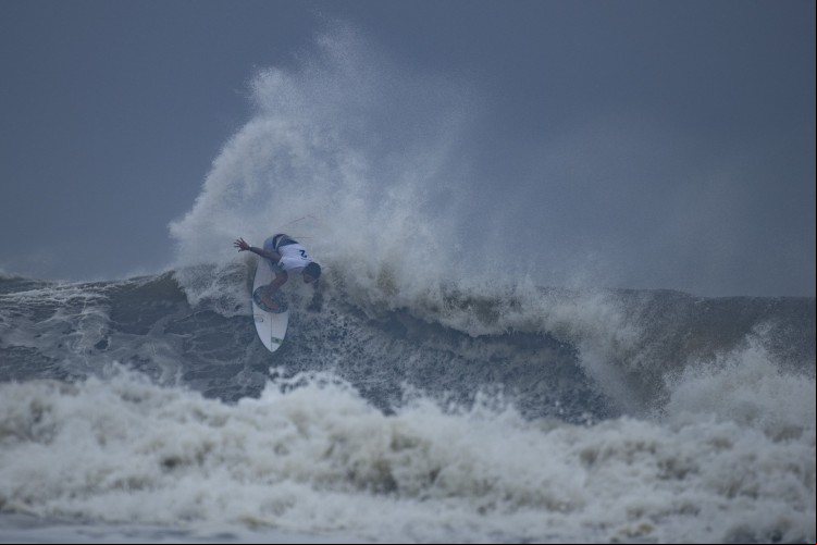 Gabriel Medina ficou em quarto lugar no surfe na Olimpíada de Tóquio; notas do brasileiro geraram revolta na internet