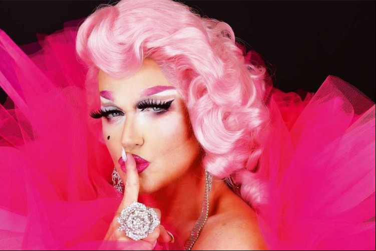 Xuxa foi escolhida por RuPaul para apresentar versão brasileira de RuPaul's Drag Race