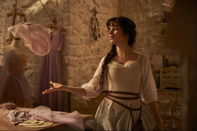 Dirigido por Kay Cannon,
