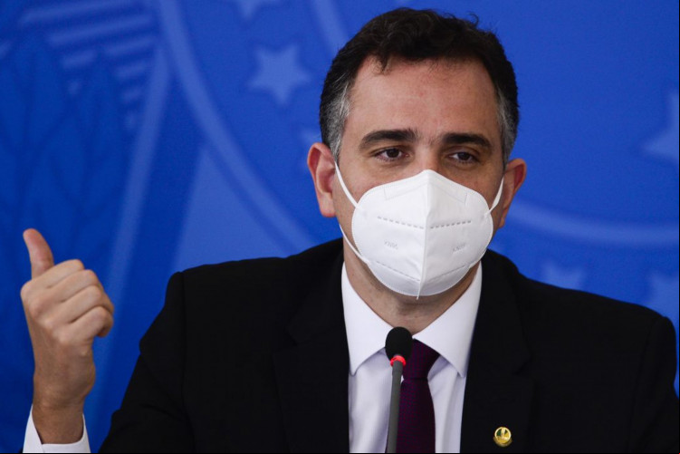 Pacheco declarou que aumento da miséria está numa lista de "problemas que temos para ontem"