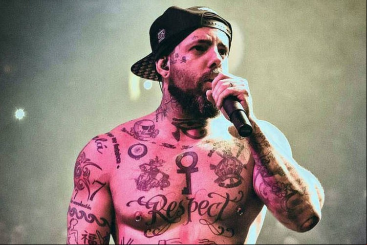 Tico Santa Cruz responde ameaças feitas à filha de 12 anos