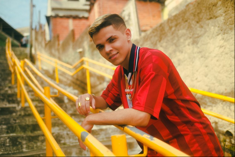 Niack lança