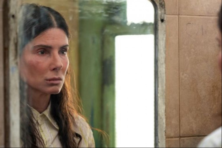 Drama protagonizado por Sandra Bullock acompanha reintegração à sociedade de mulher que ou 20 anos presa