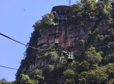 ￼TELEFÉRICO leva os visitantes até a  Gruta de Ubajara 