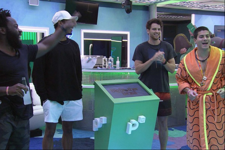 BBB 22: líder Arthur Aguiar terá sua primeira festa hoje (23/03), com o tema