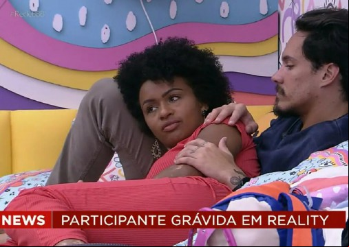 Especulações de uma suposta gravidez de Natália no BBB 22 viralizam na internet 