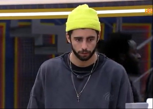 Momentos de reflexão do participante Pedro Scooby no BBB 22 viram memes na internet