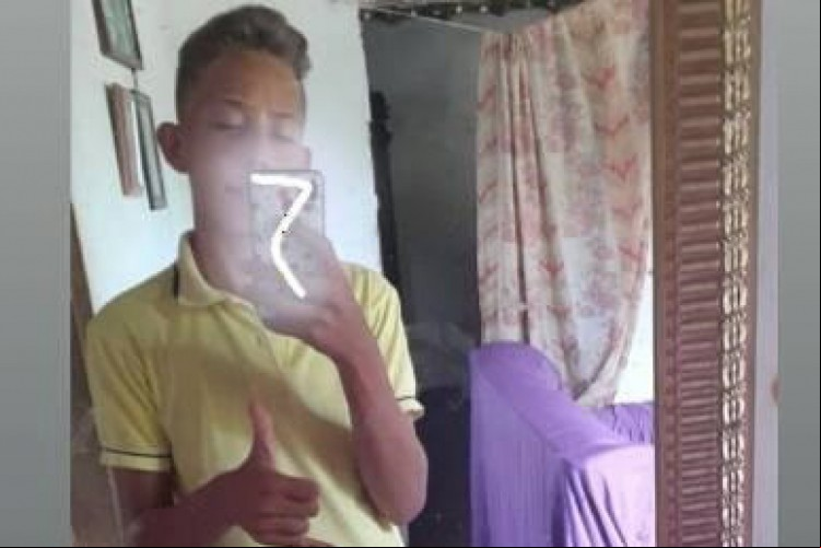 MIZAEL, de 13 anos, recebeu um tiro abaixo do peito direito no dia 1º de julho de 2020