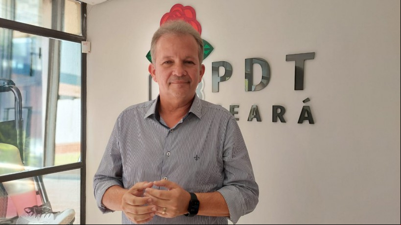 Deputado federal André Figueiredo (PDT) comentou sobre atritos entre Sarto e Elmano