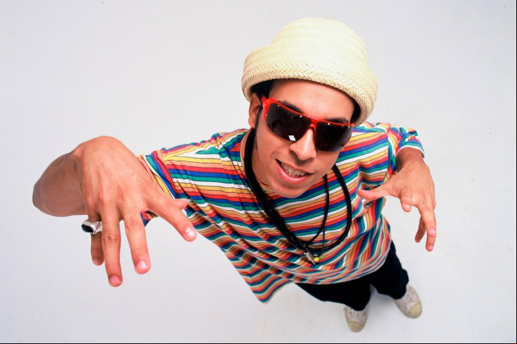 Cantor e compositor Chico Science foi um dos principais colaboradores do movimento manguebeat em meados da década de 1990