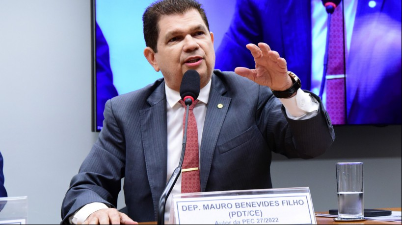 Mauro Filho é deputado federal e assumiu a vice-liderança do Governo Lula