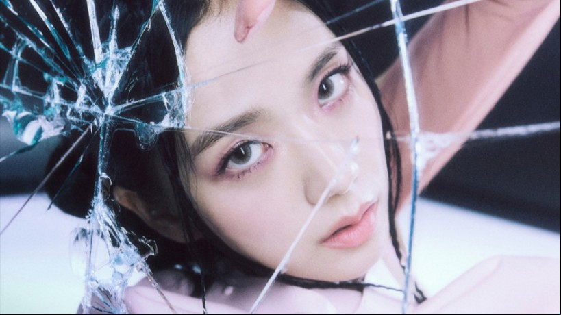 Jisoo anuncia data de lançamento de primeiro trabalho solo; a idol do BlackPink já teve sua estreia como atriz e irá lançar música individual no dia 31 de março