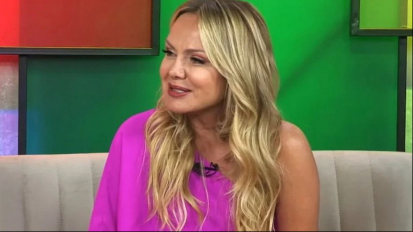 Eliana em entrevista nesta terça-feira, 7