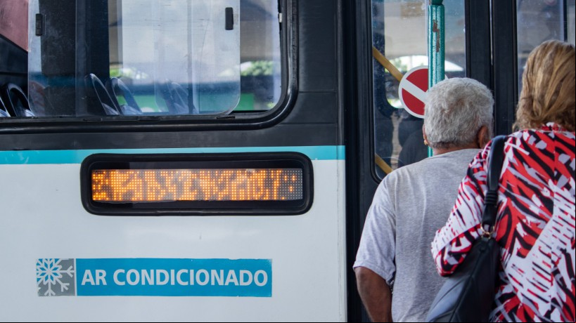 Com Ironman 2023, algumas linhas de ônibus de Fortaleza terão desvios nos itinerários. Ruas e avenidas da Cidades terão bloqueio para realização do evento