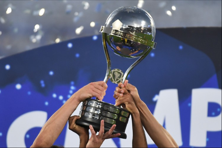 Taça da Copa Sul-Americana