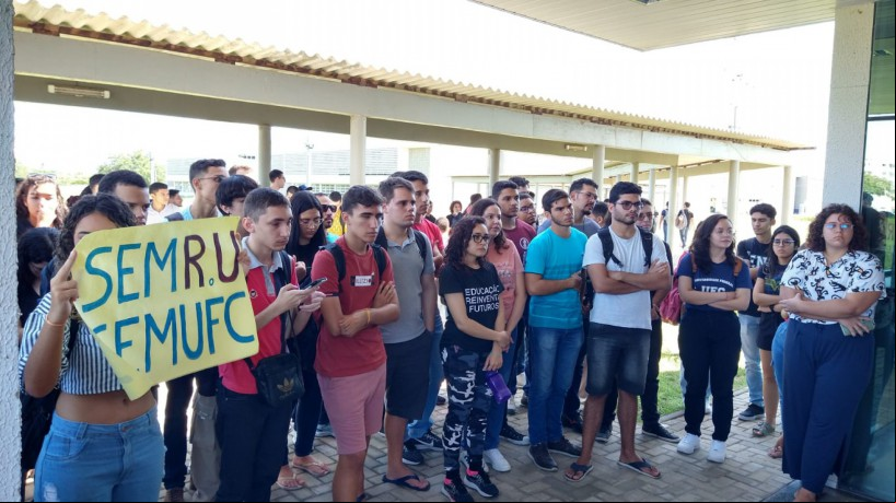 Alunos criticam tempo em que o RU esteve sem funcionar