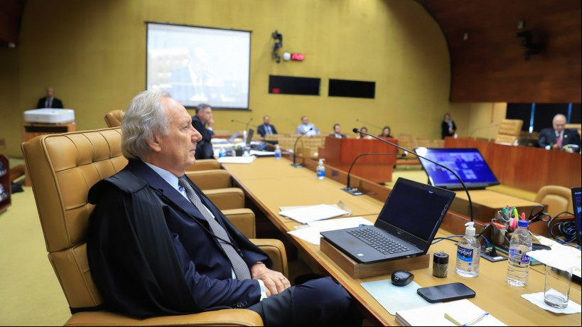 Ministro Ricardo Lewandowski, participa da última sessão plenária como membro do Supremo Tribunal Federal (STF)