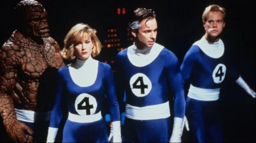 Michael Bailey Smith (Coisa), Rebecca Staab (Mulher Invisível), Alex Hyde-White (Dr. Fantástico) e Jay Underwood (Tocha Humana) em 'Quarteto Fantástico'