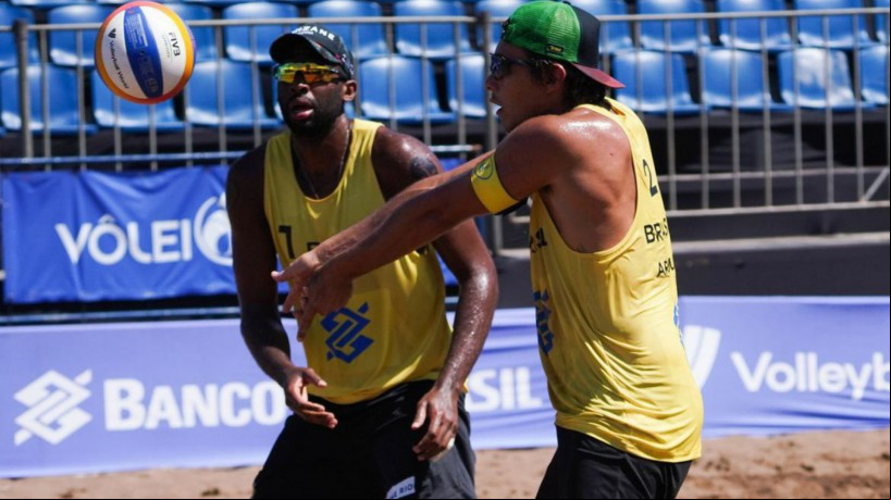 Vôlei de praia: Evandro e Arthur são campeões em fase do mundial no RJ