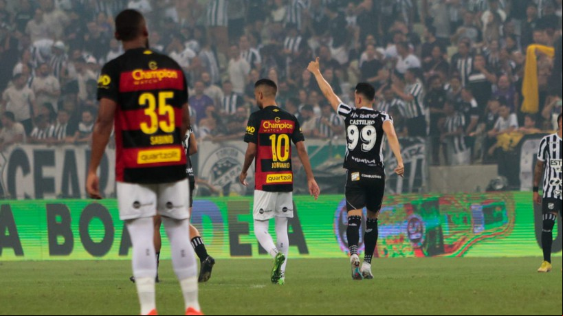 Guilherme Castilho comemora gol no jogo Ceará x Sport, na Arena Castelão, pela final da Copa do Nordeste 2023
