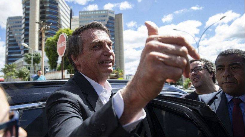 Sem trabalhar, o ex-presidente Jair Bolsonaro recebeu R$ 17,1 milhões em doações, via pix, e aplicou a fortuna em renda fixa