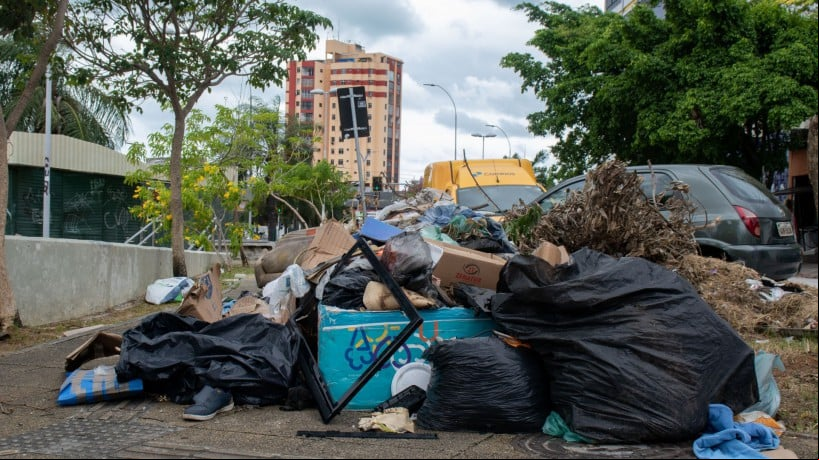 TAXA do Lixo volta
a ser cobrada na Capital