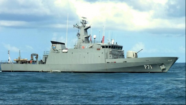 O navio-patrulha Macau em operação O navio-patrulha Macau em operação