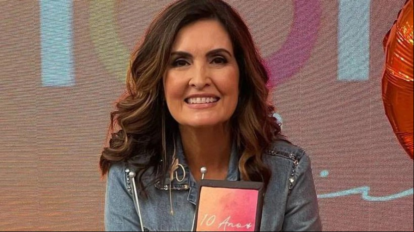 A jornalista e apresentadora Fátima Bernardes ou quase 40 anos na Globo