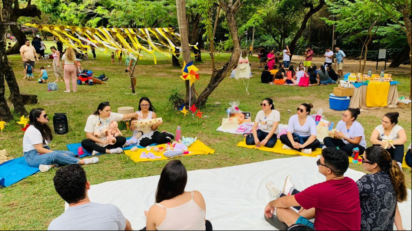 O Hapvida NotreDame Intermédica promoveu uma ação sobre amamentação com piquenique, neste domingo, dia 27, no Parque do Cocó, por causa do Agosto Dourado