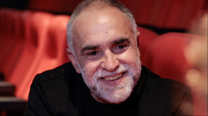 Karim Aïnouz celebra indicação de "Motel Destino" à Palma de Ouro, no Festival de Cannes
