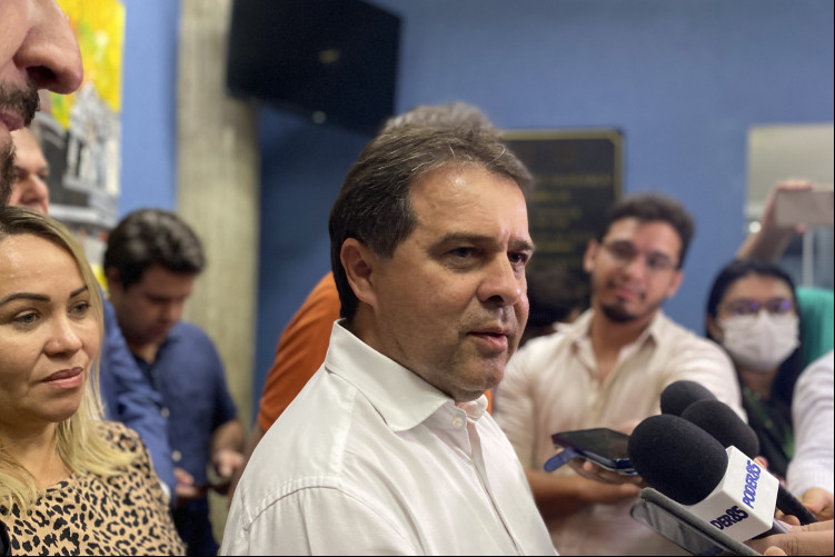 Evandro Leitão comenta situação do PDT ao lado de Cid Gomes
