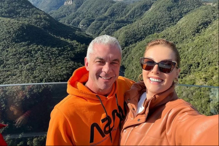 Ana Hickmann e Alexandre Correa devem R$ 2,4 milhões à empresa Sicred, referente a empréstimo feito em março deste ano