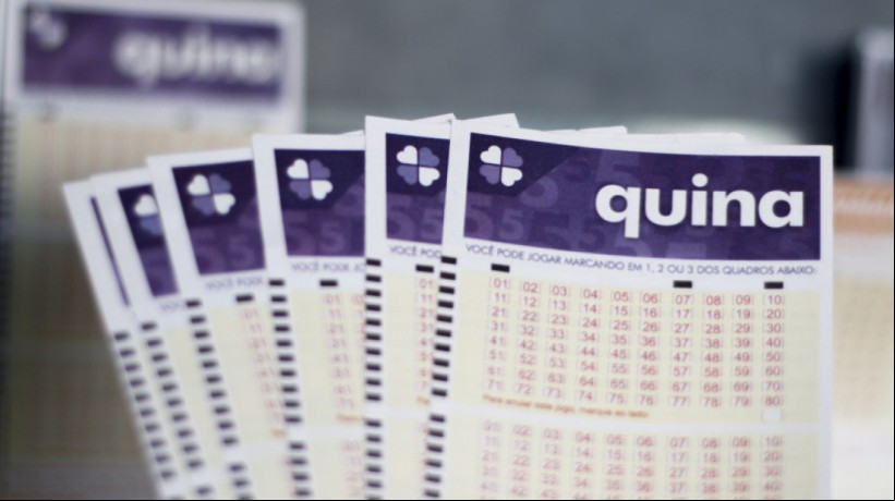 Quina, Concurso 6730, resultado de hoje, quinta-feira, 15 de maio de 2025 (15/05/25). O prêmio é de R$ 600 mil