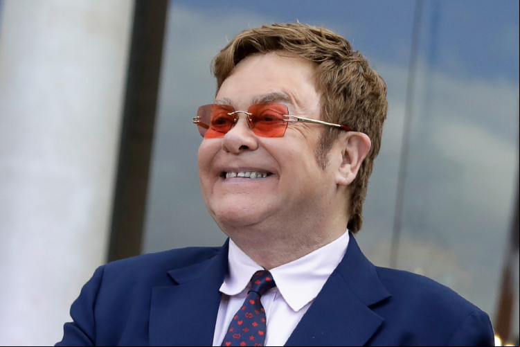 Com conquista do Emmy, Elton John entra para o grupo de artistas que ganharam os principais prêmios da indústria cultural