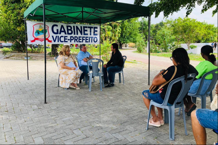 Deuzinho chegou a atender população em Gabinete Itinerante