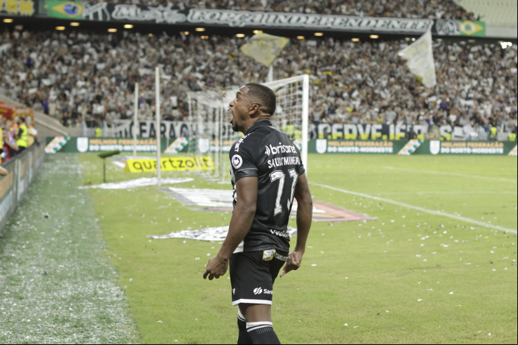 Saulo Mineiro comemora gol no Clássico-Rei Ceará x Fortaleza, no Castelão, pela final do Campeonato Cearense 2024