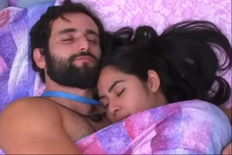 Nas últimas semanas do BBB 24, Isabelle e Matteus se renderam ao amor Nas últimas semanas do BBB 24, Isabelle e Matteus se renderam ao amor
