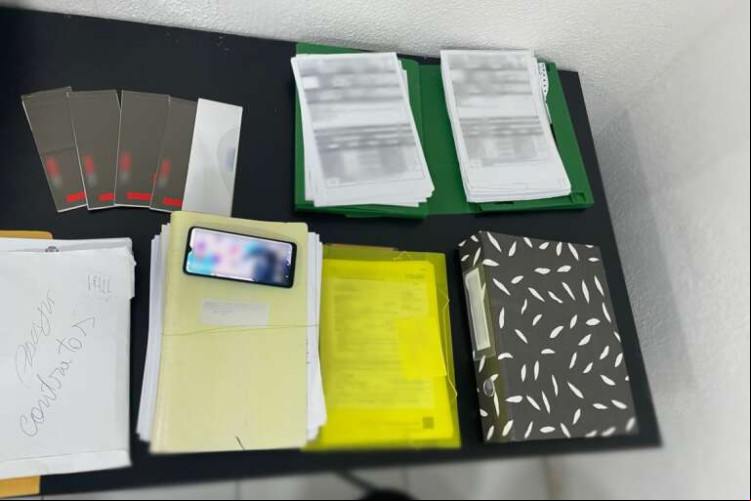 O material apreendido na operação será encaminhado para perícia e a Polícia Civil segue investigando os fatos.