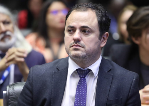 Deputado Glauber Braga (Psol-RJ) expulsou membro do MBL da Câmara Federal 