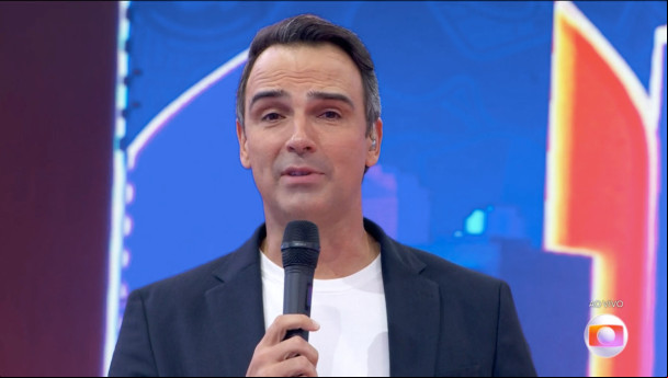 Discursos de Tadeu Schmidt antes das eliminações são marca do BBB 24