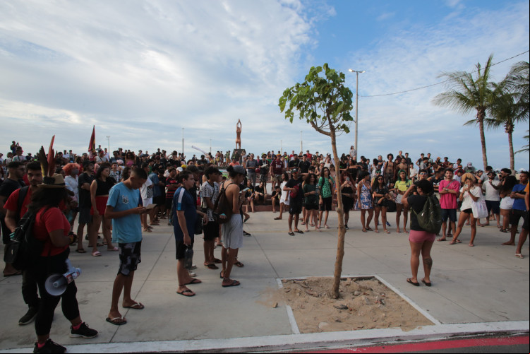 FORTALEZA, CEARÁ, BRASIL,26.05.2024: Marcha da maconha pela Av. beira mar.(Foto: FÁBIO LIMA)