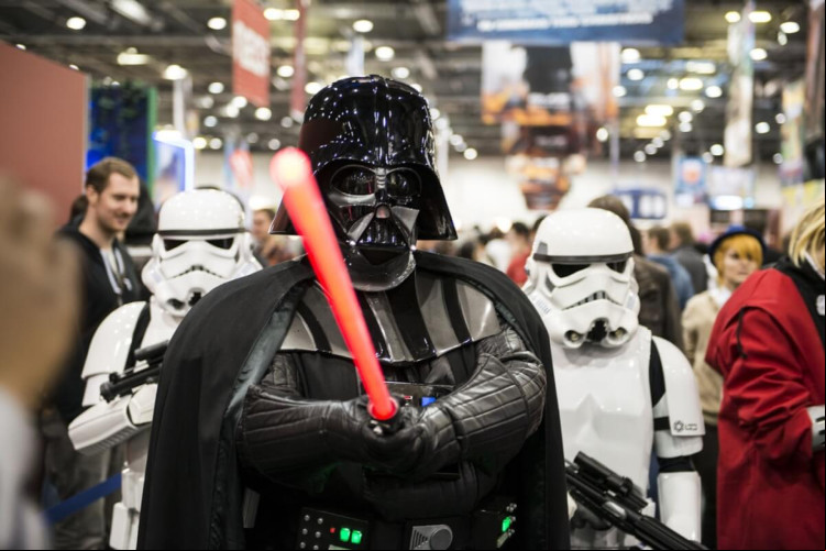 O Dia do Orgulho Geek é comemorado no dia da estreia do primeiro filme da saga Star Wars (Imagem: Nando Machado | Shutterstock)