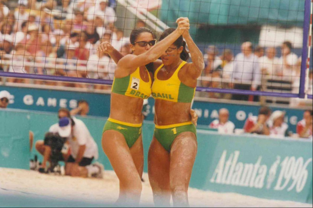 A dupla Jackie Silva e Sandra Pires, primeiras mulheres brasileiras a ganharem uma medalha de ouro A dupla Jackie Silva e Sandra Pires, primeiras mulheres brasileiras a ganharem uma medalha de ouro