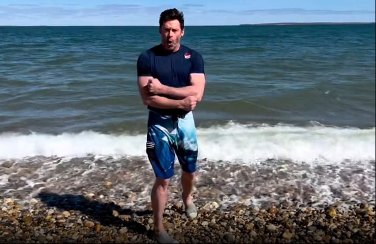 Outra curiosidade é que Hugh Jackman é um ativista ferrenho na prevenção de câncer de pele. Isso porque ele já revelou ter tido a doença seis vezes, entre 2013 e 2019.