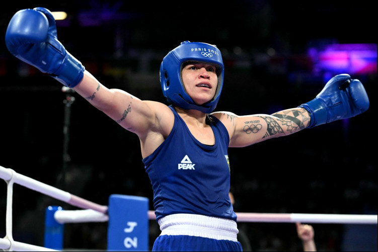 Bia Ferreira está nas quartas de final do boxe feminino das Olimpíadas de Paris-2024.
