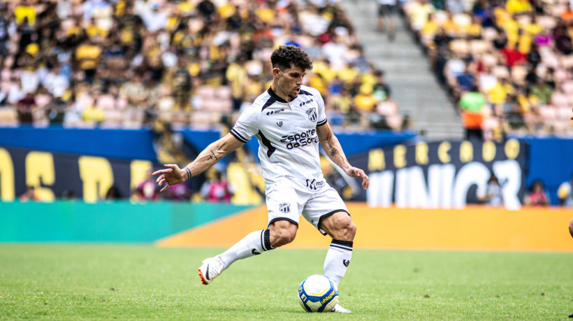 Rafael Ramos virou titular na lateral direita do Vovô