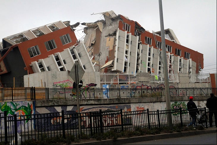Veja outros terremotos, em diversos países, que entraram para a História devido à sua grande força destruidora. Alguns tiveram tsunamis, quando o abalo também ocorre no mar trazendo ondas gigantescas para a orla.